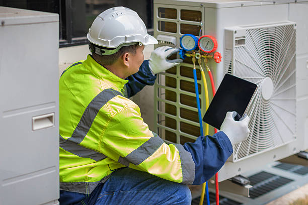 Professional Ac Installation technician working in Santaquin, UT